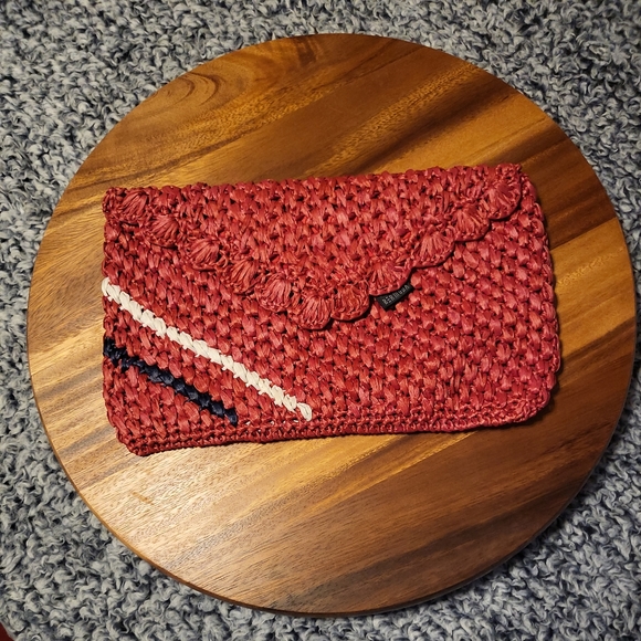 *SOLD* Bermuda Raffia Or Rattan Woven Clutch - NWOT - Picture 1 of 11